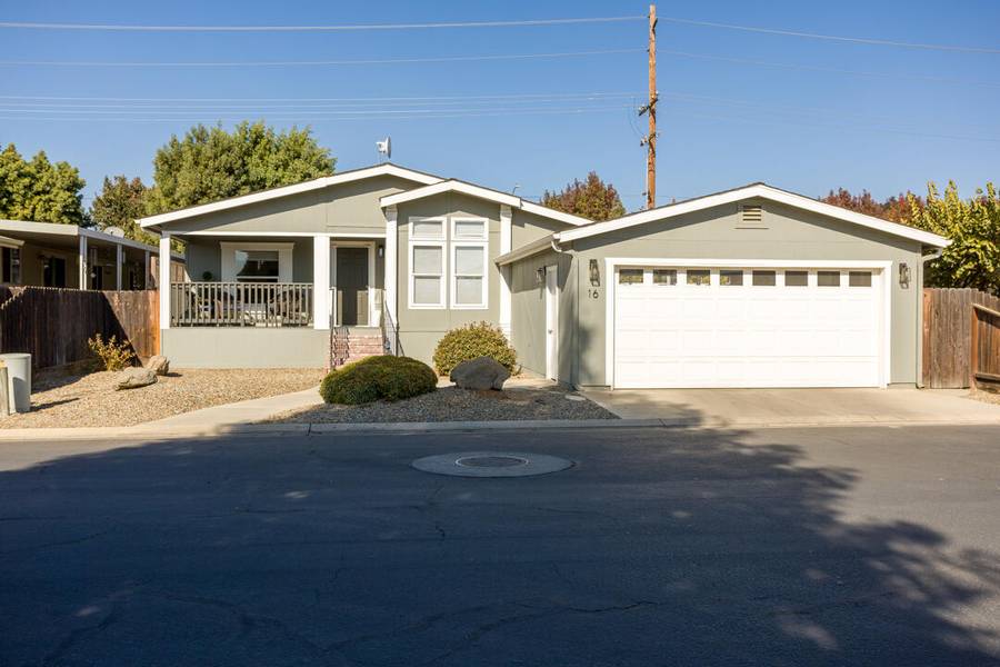 100 S Westwood Street #16, Porterville, CA 93257