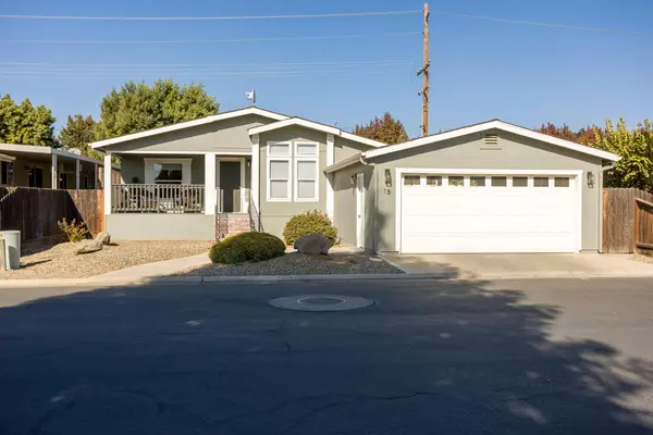 100 S Westwood Street #16, Porterville, CA 93257