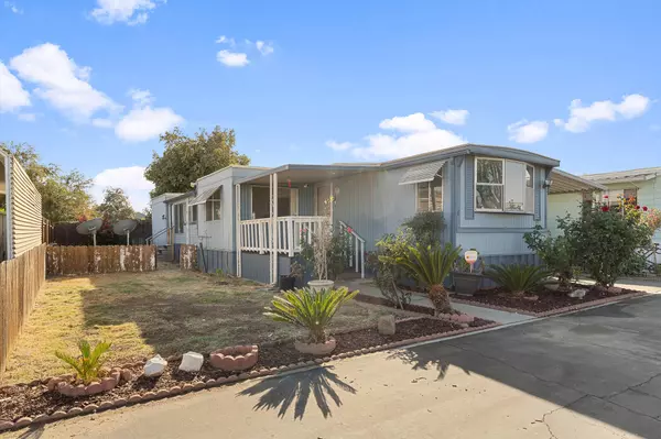 324 Magnolia Avenue #3, Lemoore, CA 93245