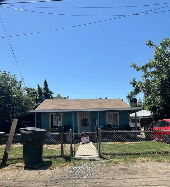 1087 W Belleview Avenue, Porterville, CA 93257