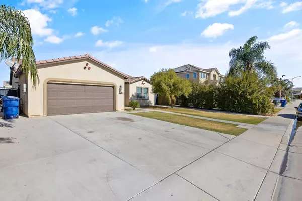 Bakersfield, CA 93313,5130 Blue Brook Way