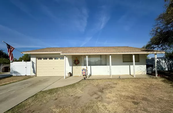 793 N Kemp Avenue, Farmersville, CA 93223