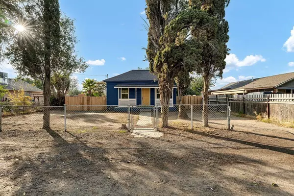 Visalia, CA 93291,30685 Road 72