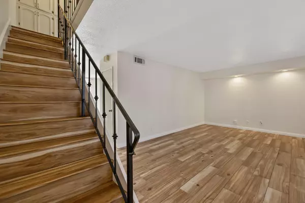 Hanford, CA 93230,865 Greenfield Avenue