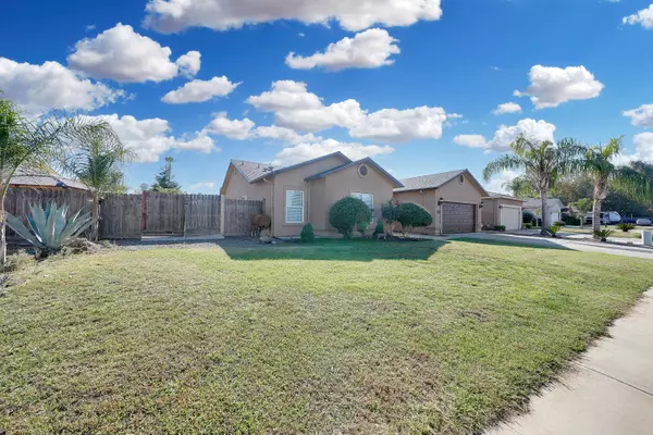 Visalia, CA 93291,233 E Riverbend Court