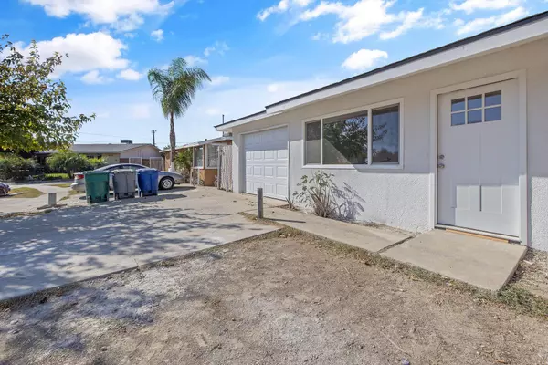 Huron, CA 93234,16552 6th Street