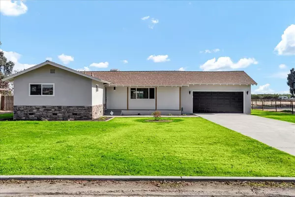 13321 18th Avenue, Lemoore, CA 93245