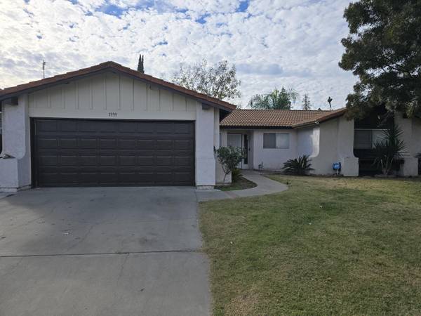 1339 Seeger Court, Visalia, CA 93277