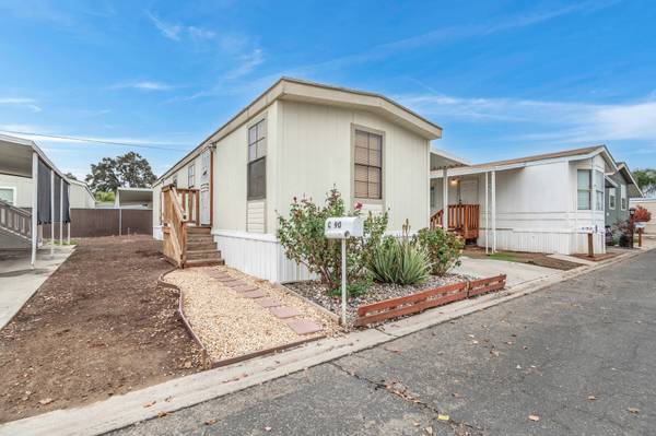 26814 S Mooney Boulevard #C90, Visalia, CA 93277