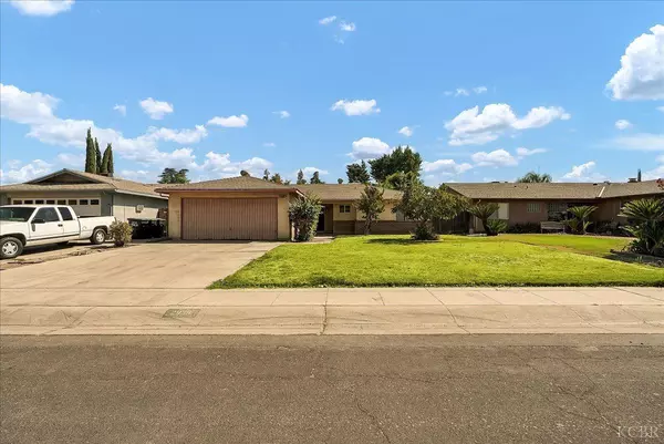 Visalia, CA 93277,2939 W Country Court