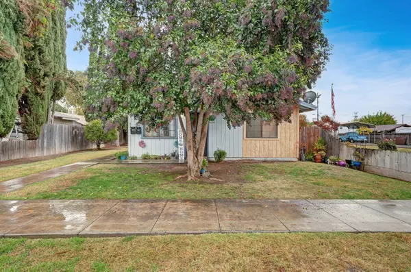 Exeter, CA 93221,333 N Quince Avenue