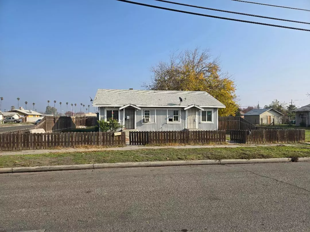 Corcoran, CA 93212,1001-1003 Norboe Avenue