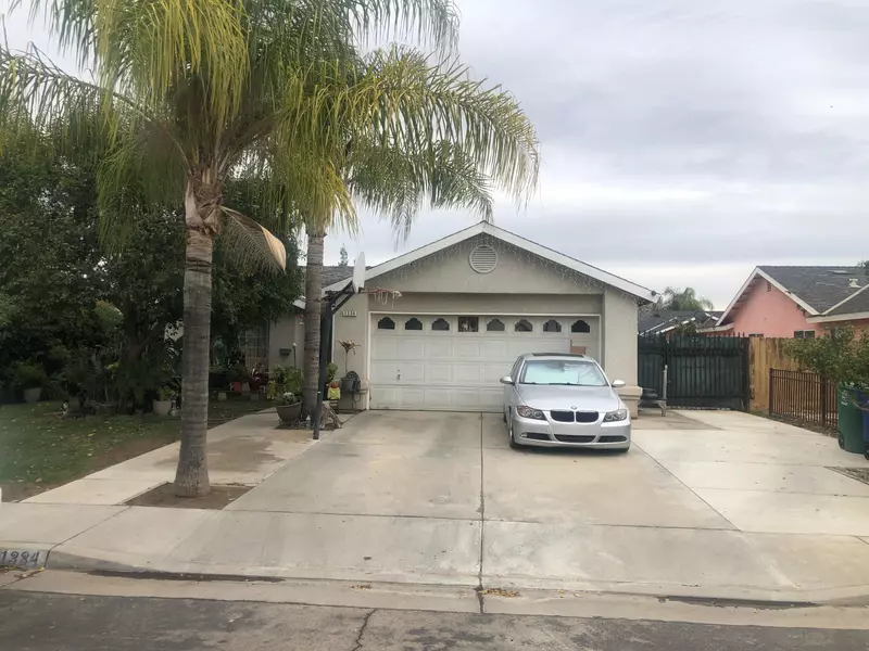 1334 N Magnolia Avenue, Reedley, CA 93654