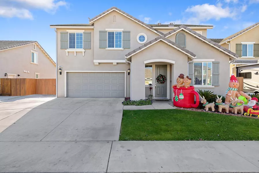 4415 W Oriole Court, Visalia, CA 93291