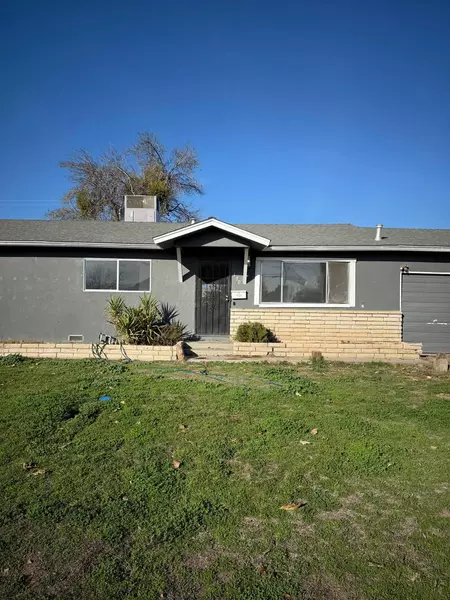 170 W Spring Lane, Lemoore, CA 93245