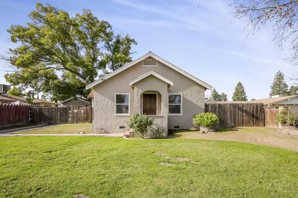 409 N Highland Street, Tulare, CA 93274