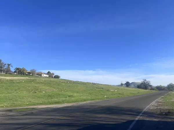 S Corona Drive Unit # 20, Porterville, CA 93257