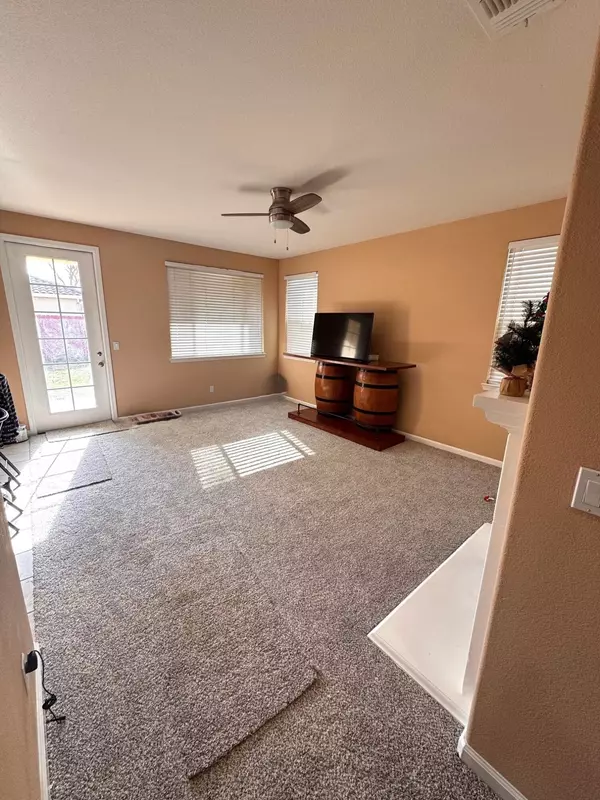 Merced, CA 95340,2364 Urdaneta Way