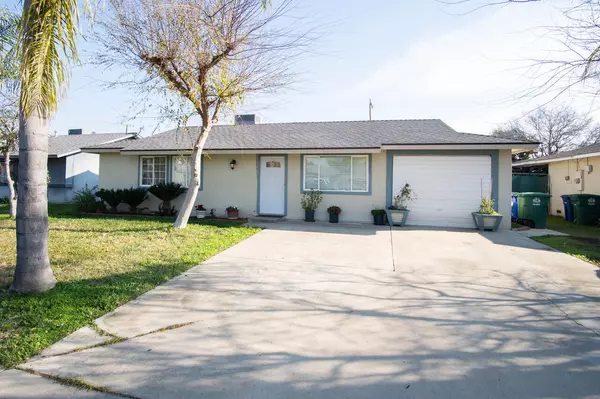 956 Sycamore Avenue, Lindsay, CA 93247