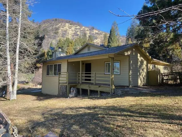 Pierpoint Springs, CA 93265,206 Cedar Drive