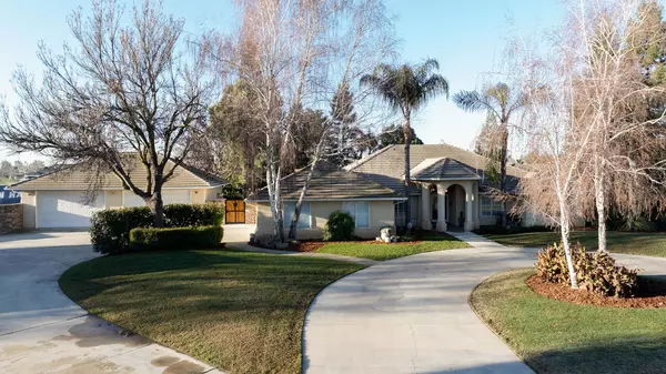 1947 W Linda Vista Avenue, Porterville, CA 93257