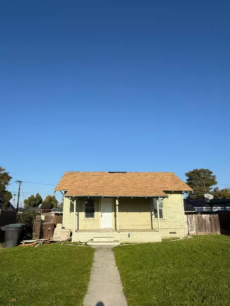 412 Monterey Avenue, Chowchilla, CA 93610