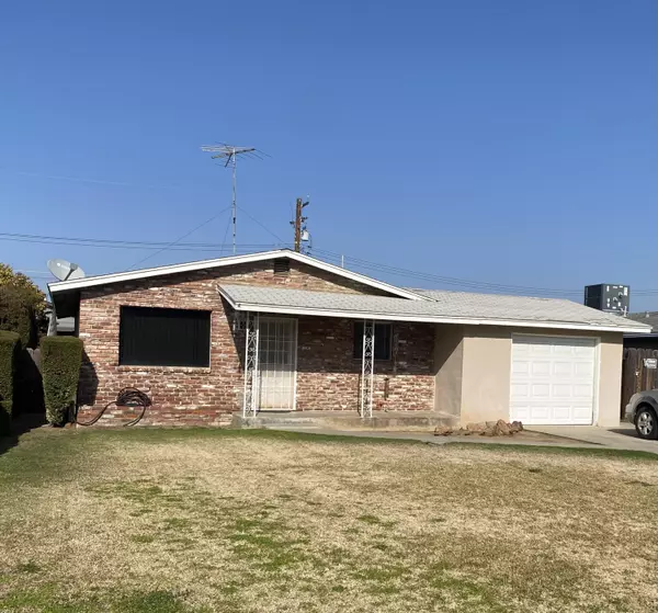 837 Alameda Street, Lindsay, CA 93247