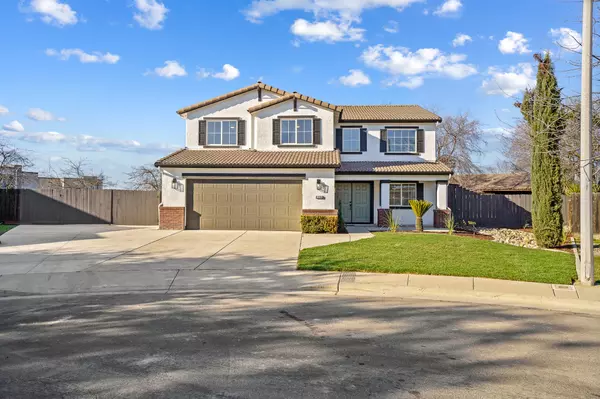 2174 W Picadilly Lane, Hanford, CA 93230