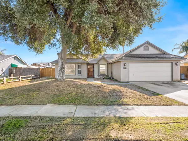 261 Cantebury Drive, Lemoore, CA 93245