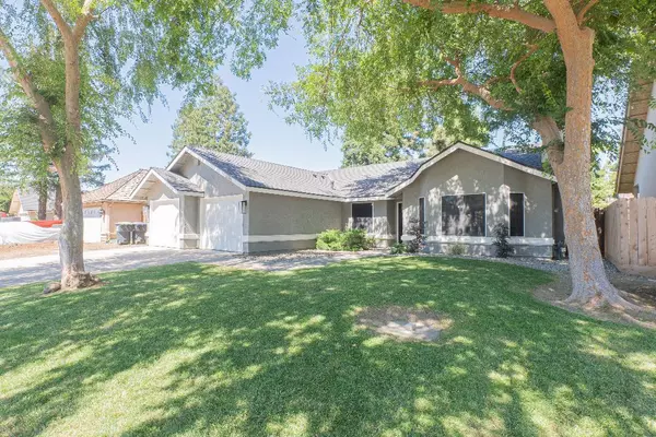 1044 N Palm Street, Visalia, CA 93292