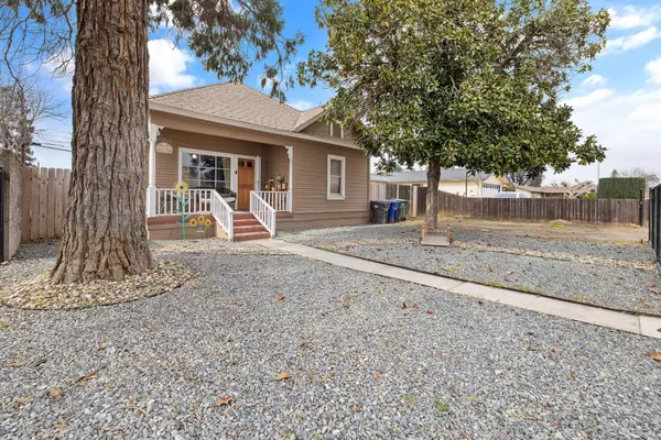 Farmersville, CA 93223,647 N Avery Avenue