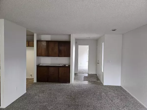 Visalia, CA 93291,841 E Prospect Avenue