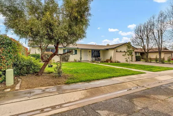 Visalia, CA 93277,2622 W Sunnyside Court