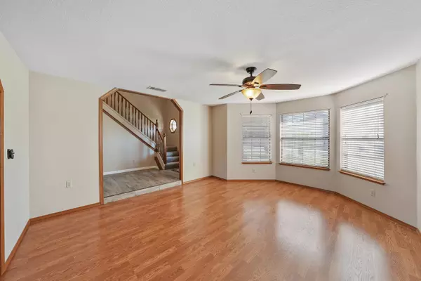 Visalia, CA 93277,5314 W Cambridge Avenue