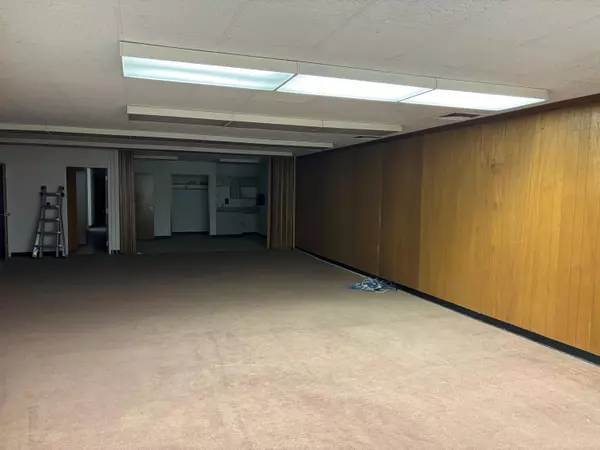 Tulare, CA 93274,160 N L Street