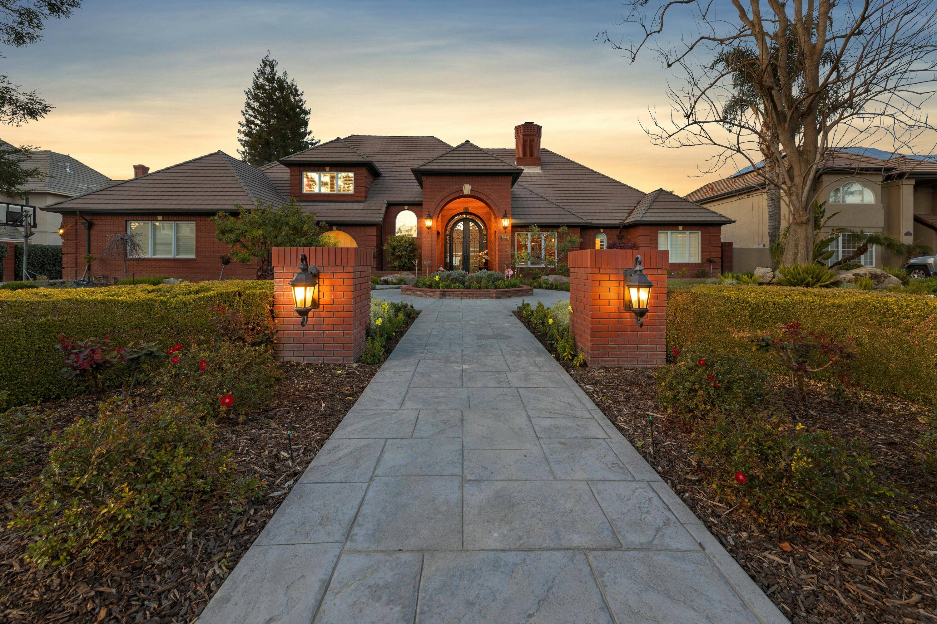 Visalia, CA 93291,5824 W Elowin Drive