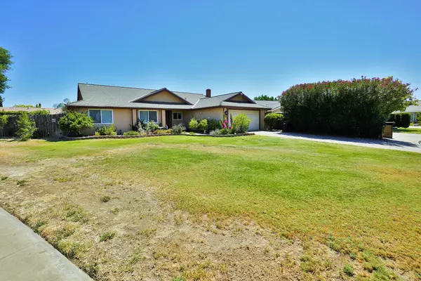 465 Mike Court Lemoore, CA 93245