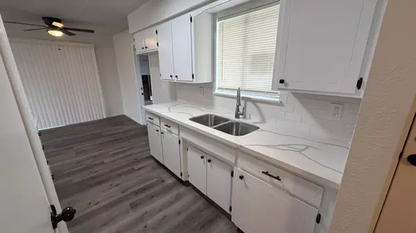 Stratford, CA 93266,20269 Magnolia Street