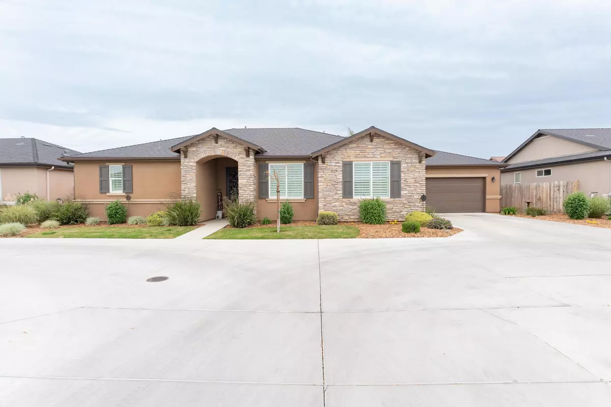 Tulare, CA 93274,3017 Dorset Street