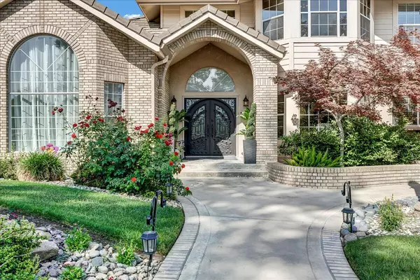 Visalia, CA 93292,2511 E Harter Court