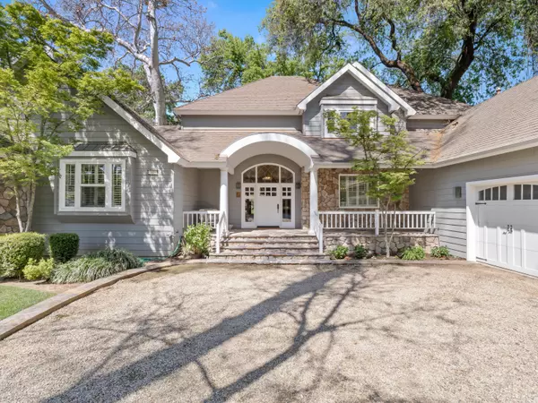 93 Wood Duck Drive, Sanger, CA 93657