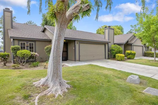 Visalia, CA 93292,2530 E Tulare Avenue