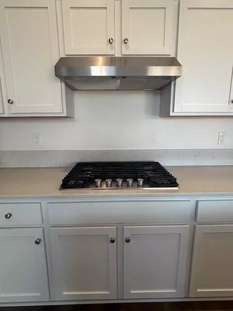 Tulare, CA 93274,3118 Scoon Place