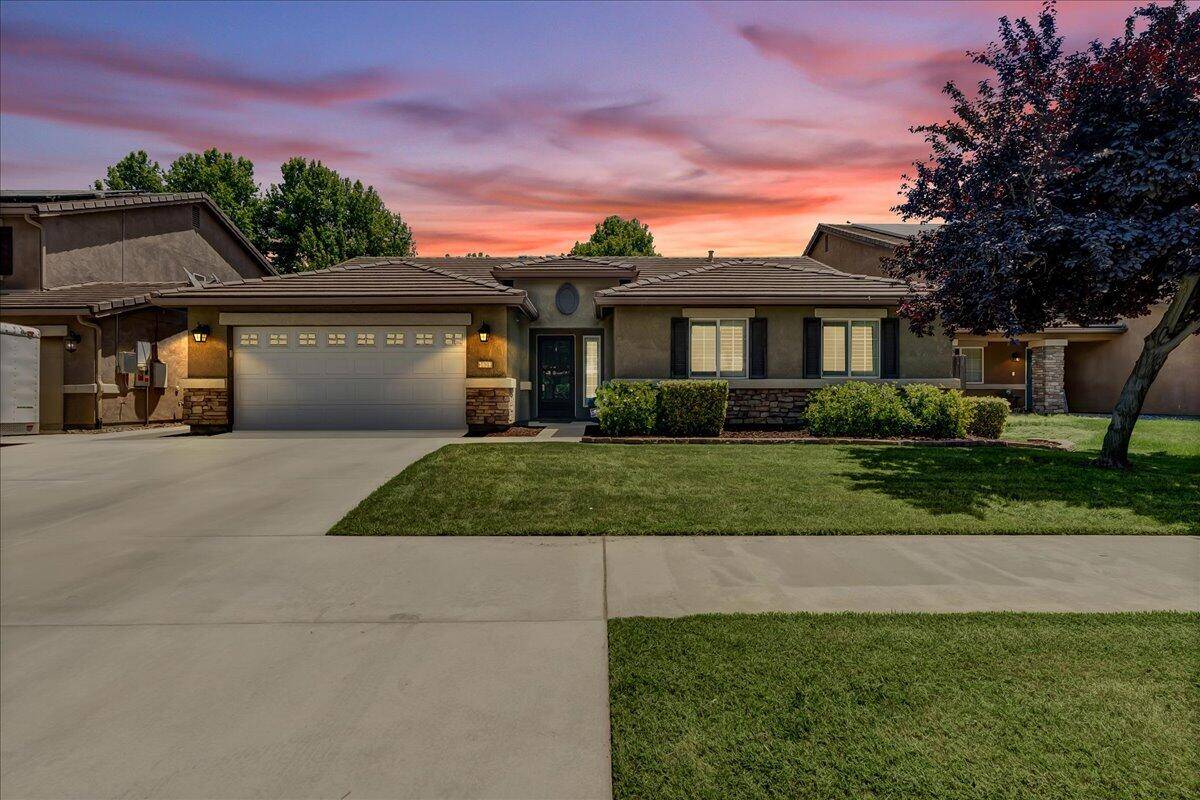 Visalia, CA 93291,3038 N Linda Vista Court