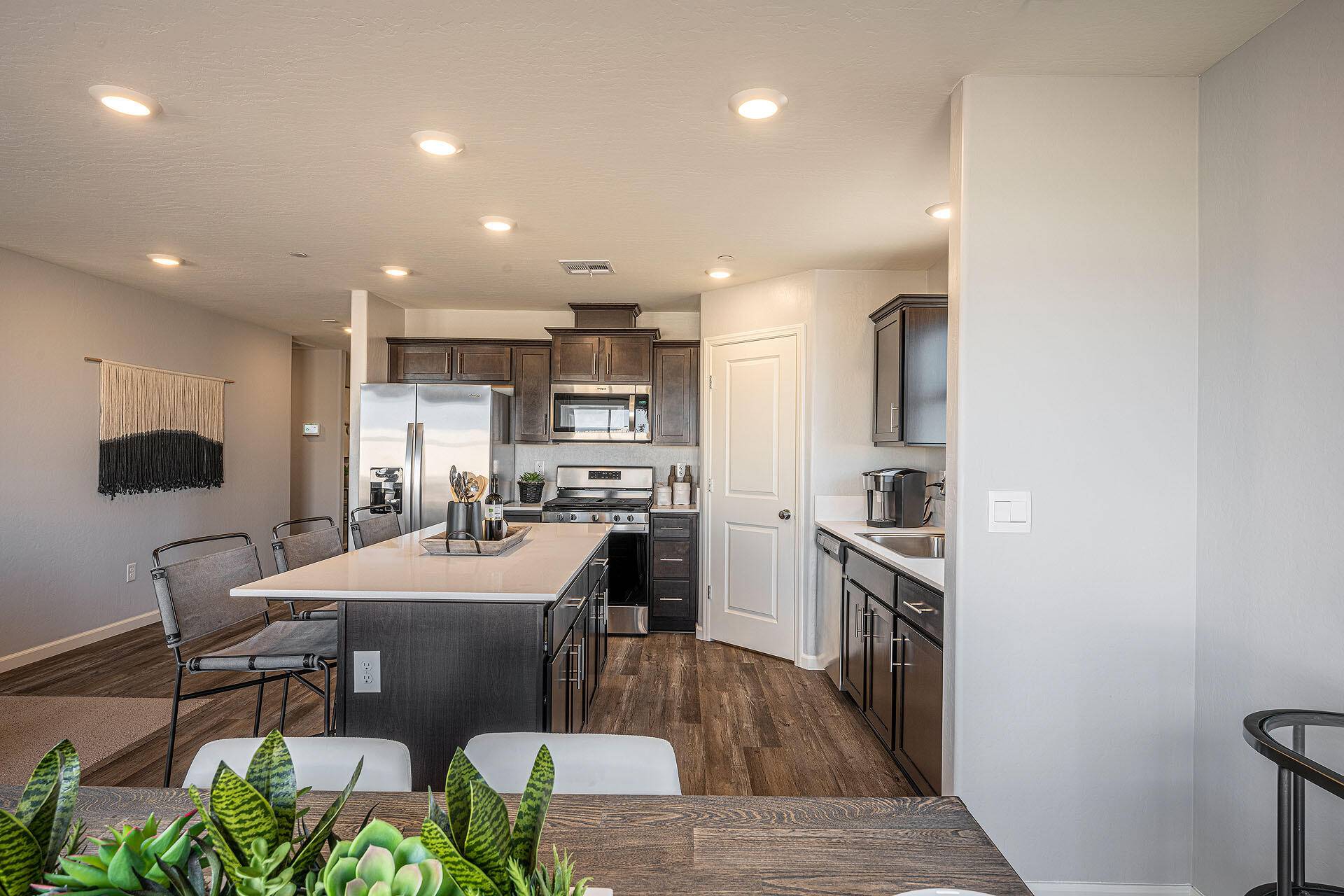 Visalia, CA 93291,2410 N Julieann Street #1069v