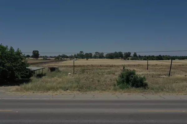 16836 N Lake Street, Madera, CA 93638