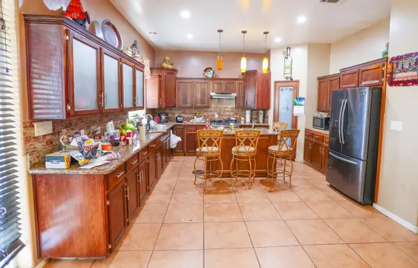 Terra Bella, CA 93270,9361 Road 248
