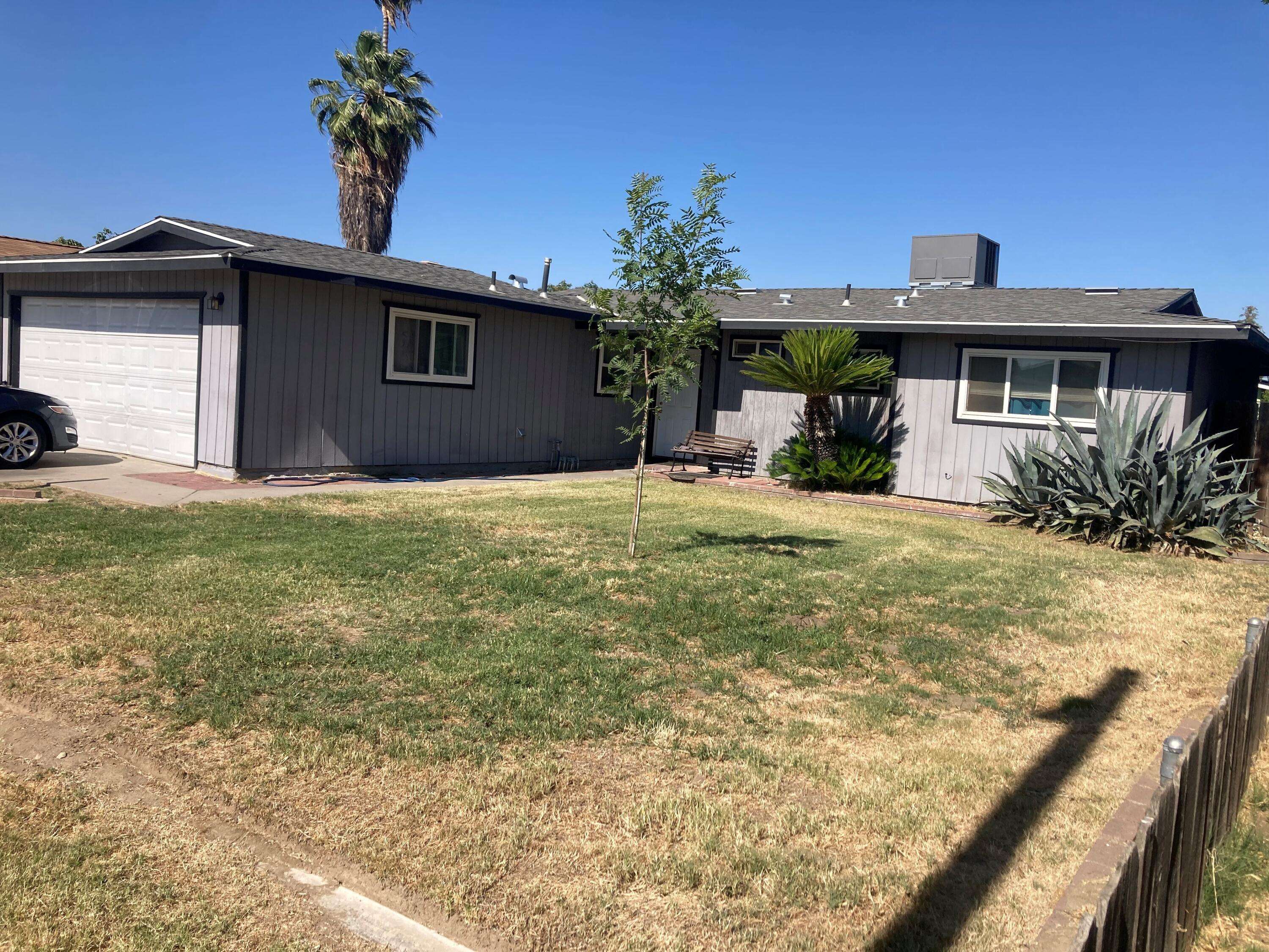 Tulare, CA 93274,464 S Vista Street