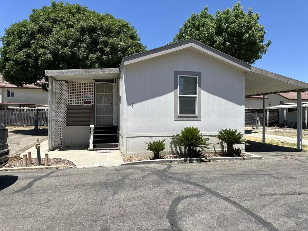 Visalia, CA 93277,820 S Chinowth #98