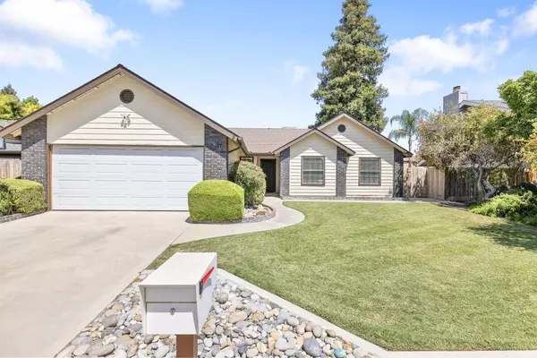 805 N B Street, Exeter, CA 93221